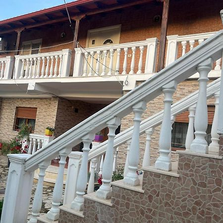 Nori House Hotel Vlore Exterior photo